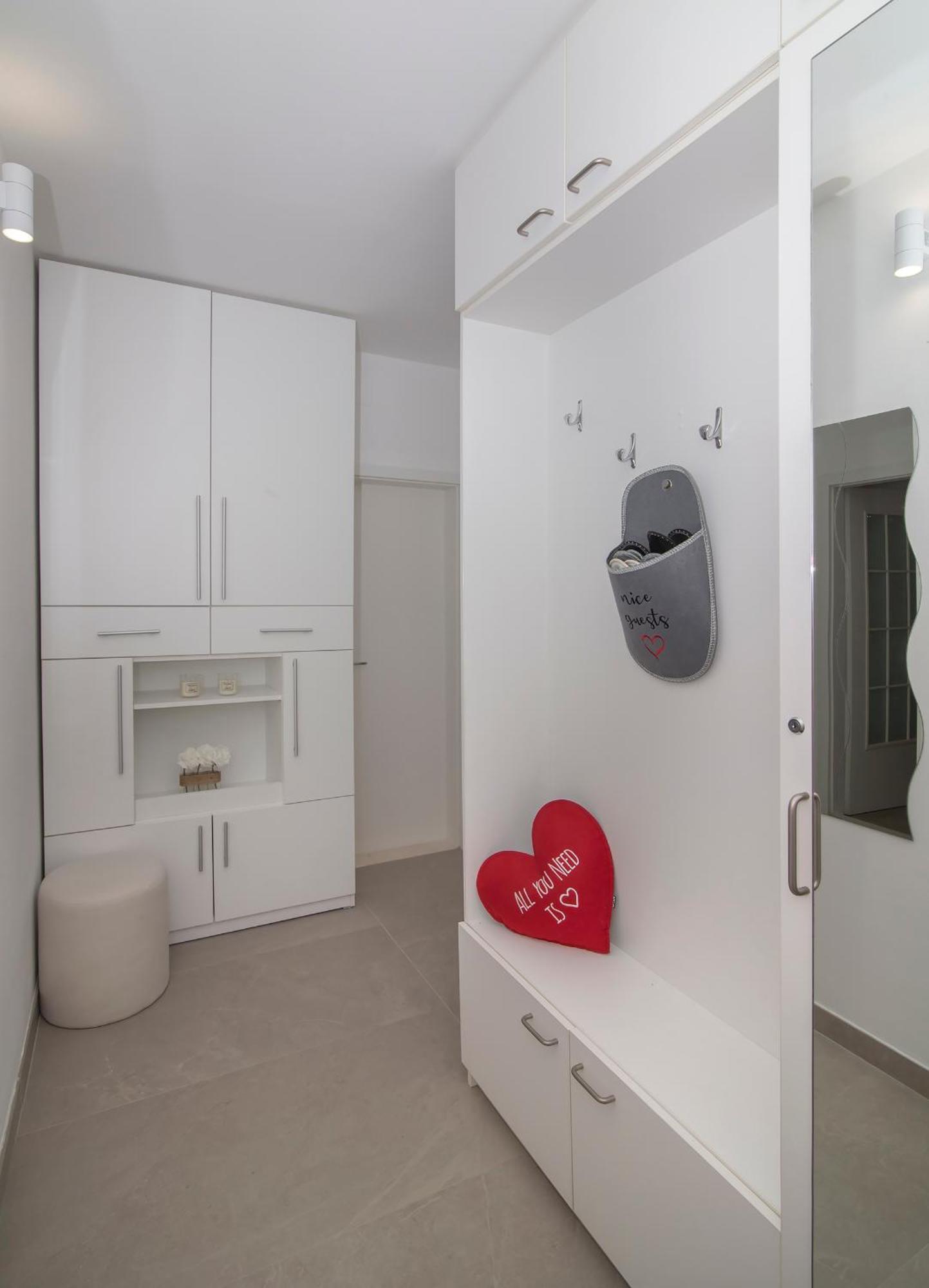 Mirror Apartment ドゥブロブニク エクステリア 写真